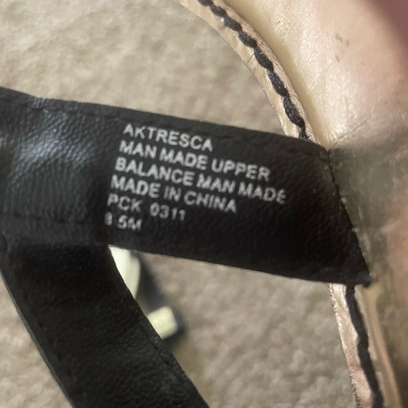 Anne Klein sandals - Picture 3 of 3